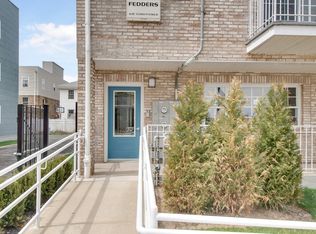 325 Beach 65th St FL 3, Arverne, NY 11692
