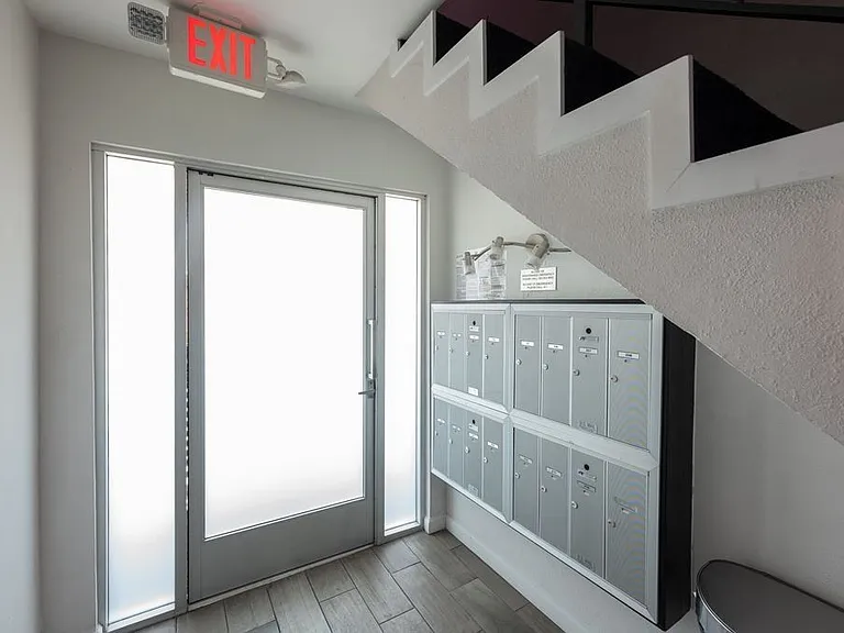 14417 Tiara St #103 — Photo 36
