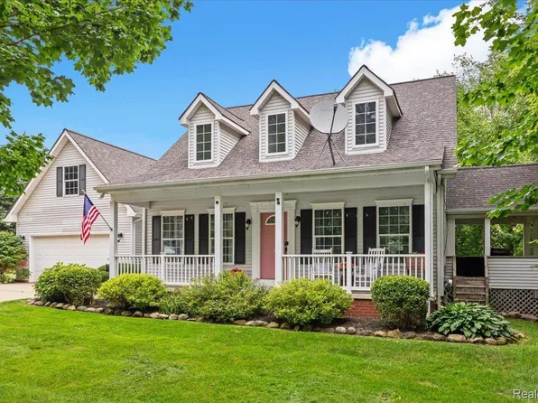 3697 Thornville Rd, Metamora, MI 48455