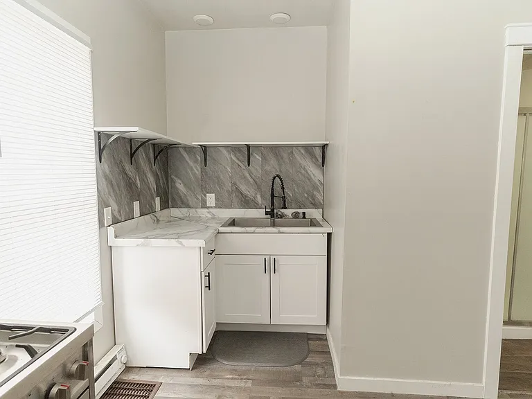 840 S Ironwood Dr #2 — Photo 2