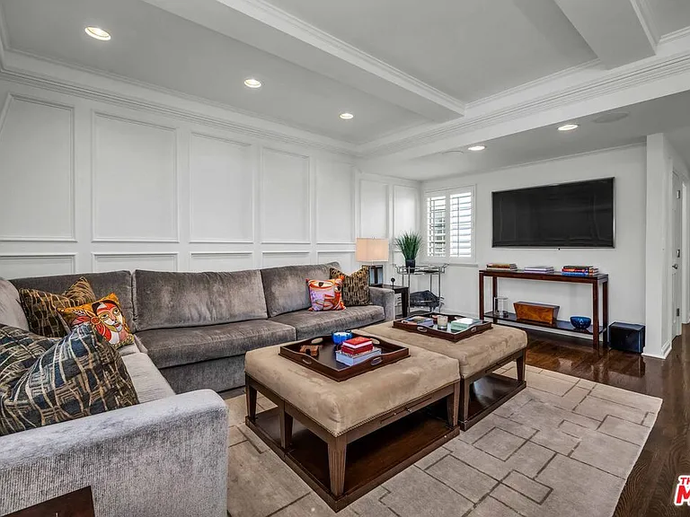 11745 Montana Ave #301 — Photo 5