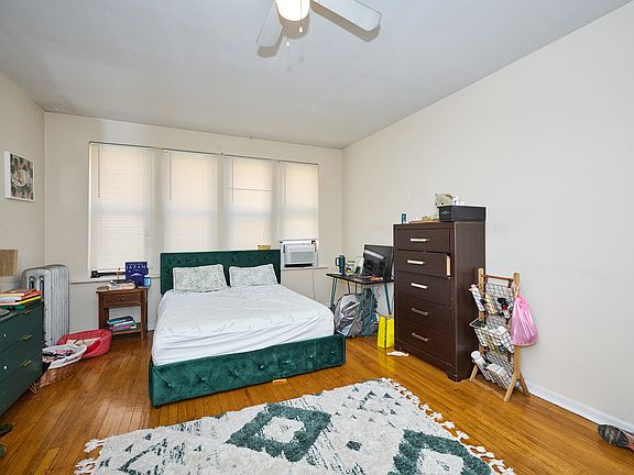 2nd image of 5459 S Everett Ave #1B