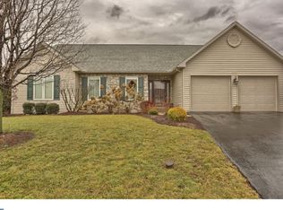 138 N Cacoosing Dr, Sinking Spring, PA 19608