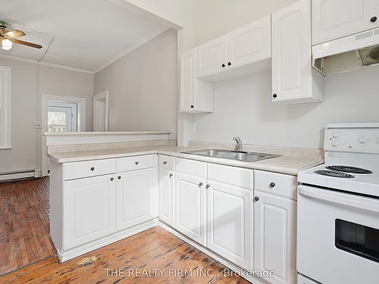 22 Victor St #2 — Photo 8