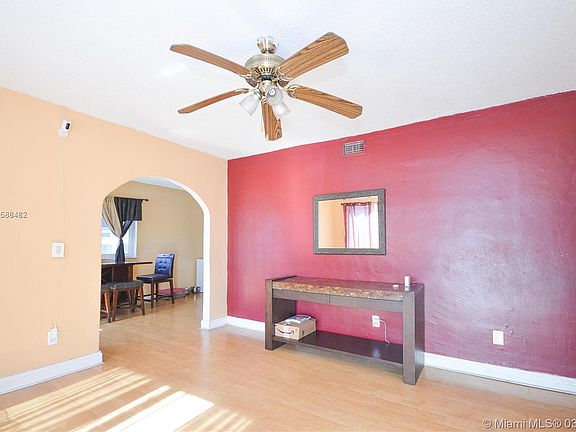 2nd image of 1385 NE 153rd St