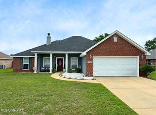 316 Pinecrest Blvd, Long Beach, MS 39560