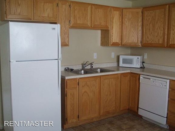 5th image of 636 Valinda Ln