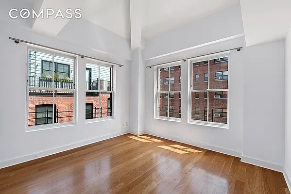 Rented by Compass | media 12