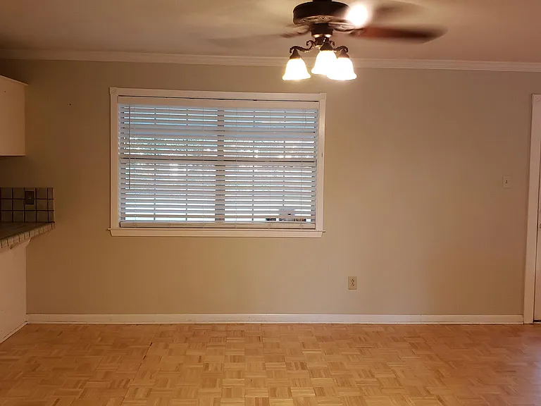 321 Genevieve Dr — Photo 15