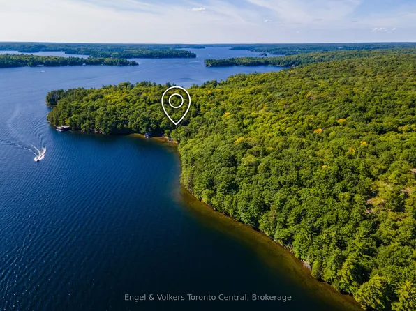 1246 Purdy Rd, Muskoka Lakes, ON P0B 1P0