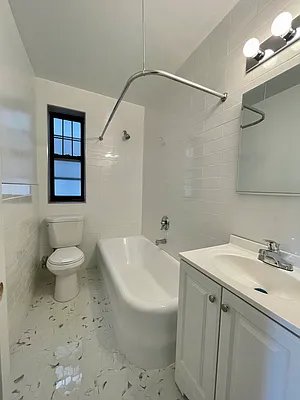 Rented by Bond New York | media 9