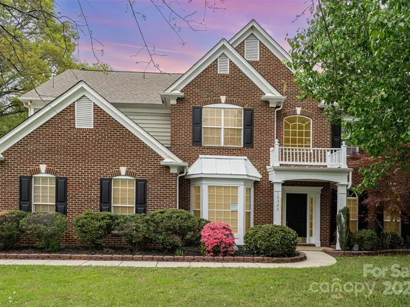10325 Merlin Meadows Ct, Charlotte, NC 28277