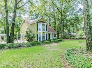 3030 Charmingdale Dr W, Mobile, AL 36618