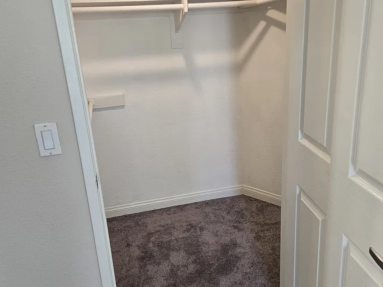 5520 Owensmouth Ave #313 — Photo 11