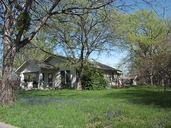 3rd image of 2827 Thannisch Ave