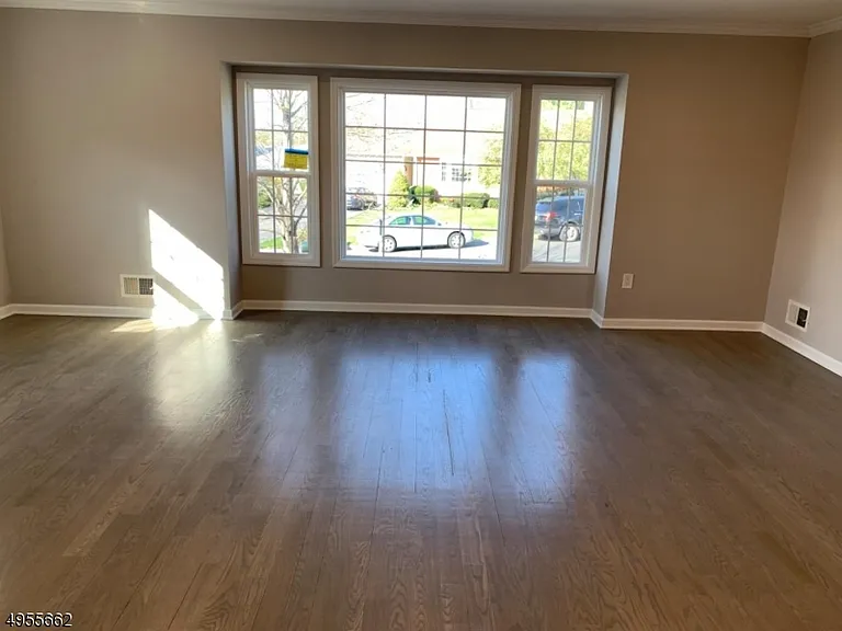 114 Brandywyne Dr — Photo 9