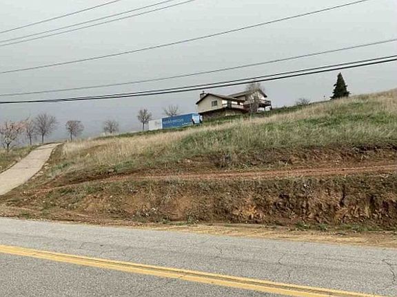 3rd image of 23980 Woodford Tehachapi Rd #R