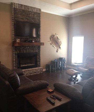 5th image of 105 Tyler Dr