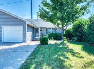 805 Covey Ln, Coal City, IL 60416
