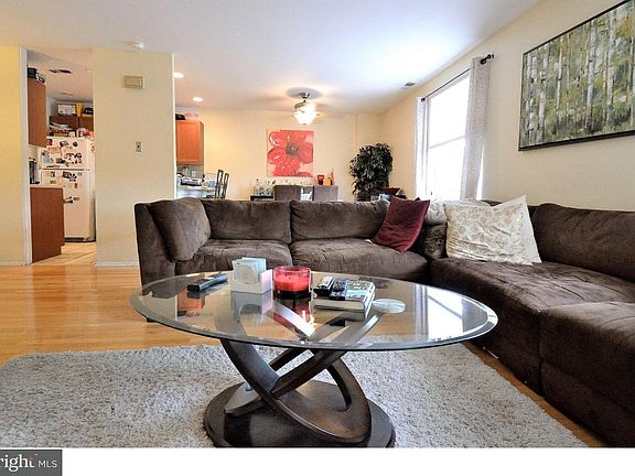 3rd image of 1715 Fitzwater St #A