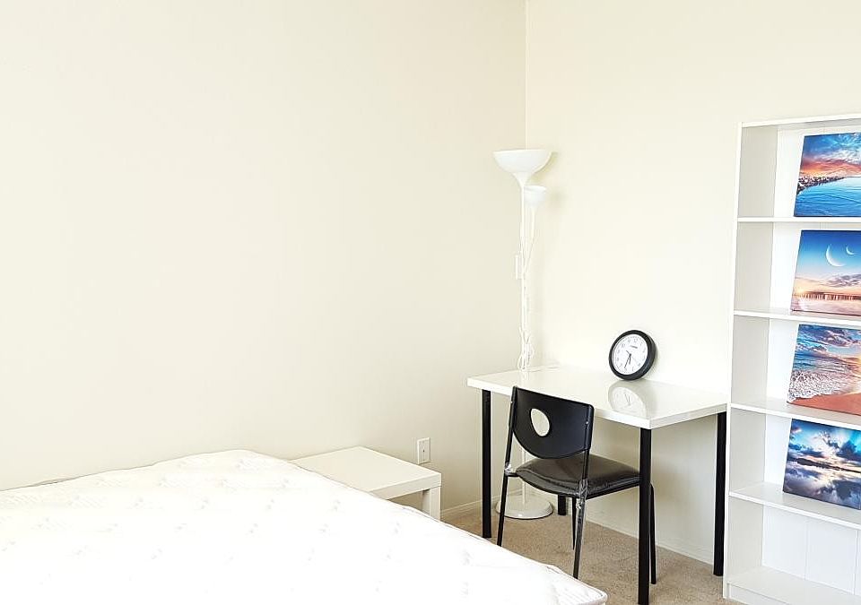 1st image of 1563 S Barrington Ave #Planetlove1