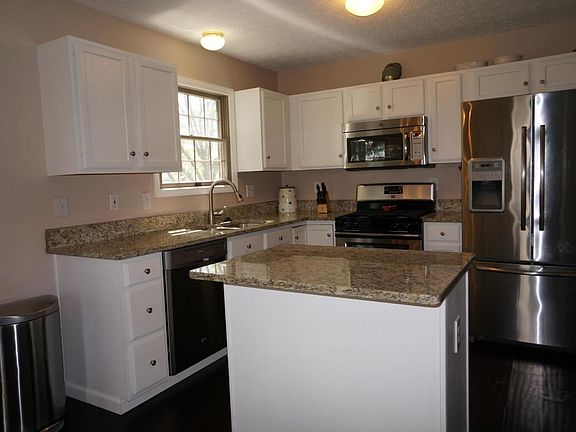 5th image of 5163 Hilliard Green Dr