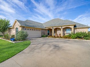 112 Tigers Eye Ct, Weatherford, TX 76087