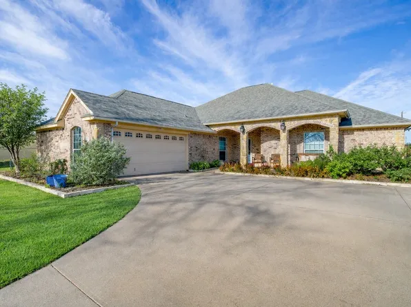 112 Tigers Eye Ct, Weatherford, TX 76087