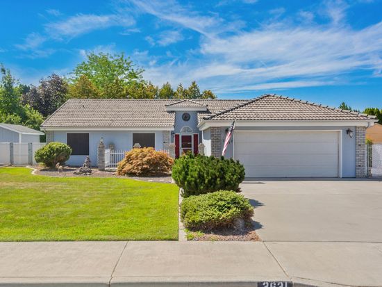 2621 Royal Palm Ave, West Richland, WA 99353