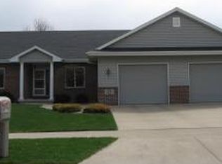 413 W Rolling Meadows Ln, Appleton, WI 54913