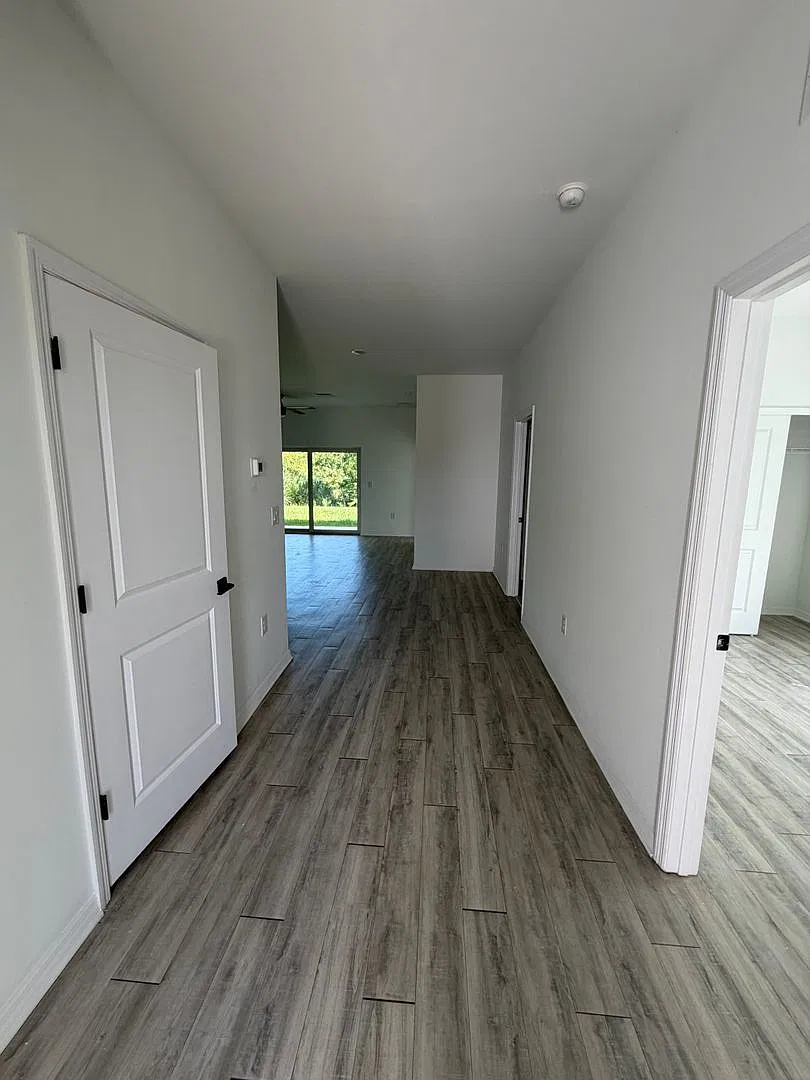 3 bed, 2.0 bath, 1182 sqft, $1,495 — Photo 2