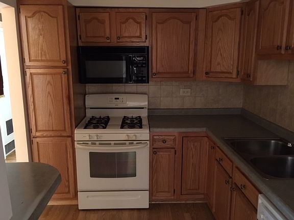 3rd image of 440 74th St APT 106