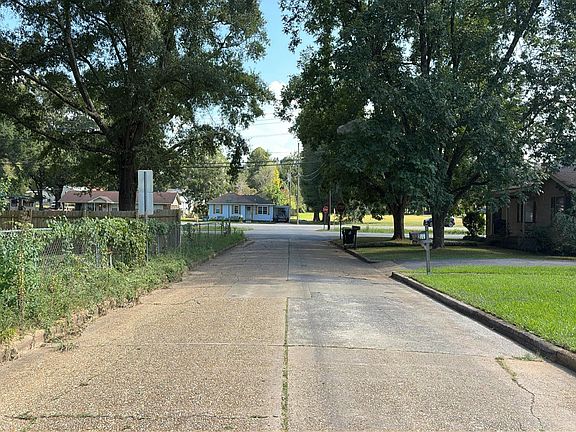 5th image of 231 S Cannon Ave
