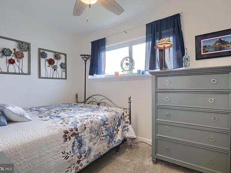 1500 Wilson Ave — Photo 58
