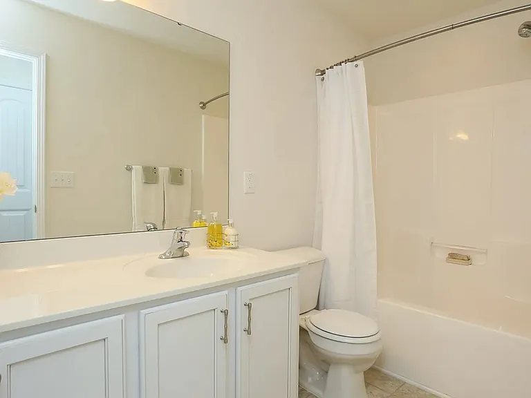 131 Holly Berry Ln — Photo 17