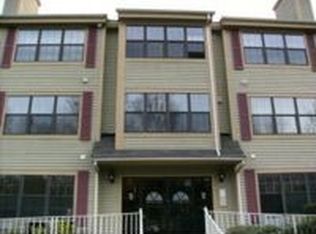 1103 Stoneridge Cir, Helmetta, NJ 08828