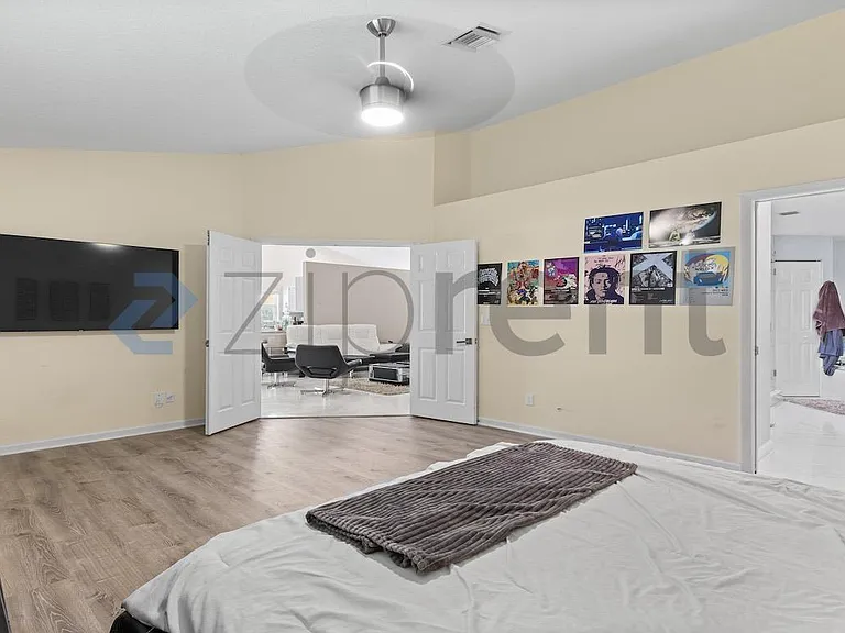 5361 Grande Palm Cir — Photo 12