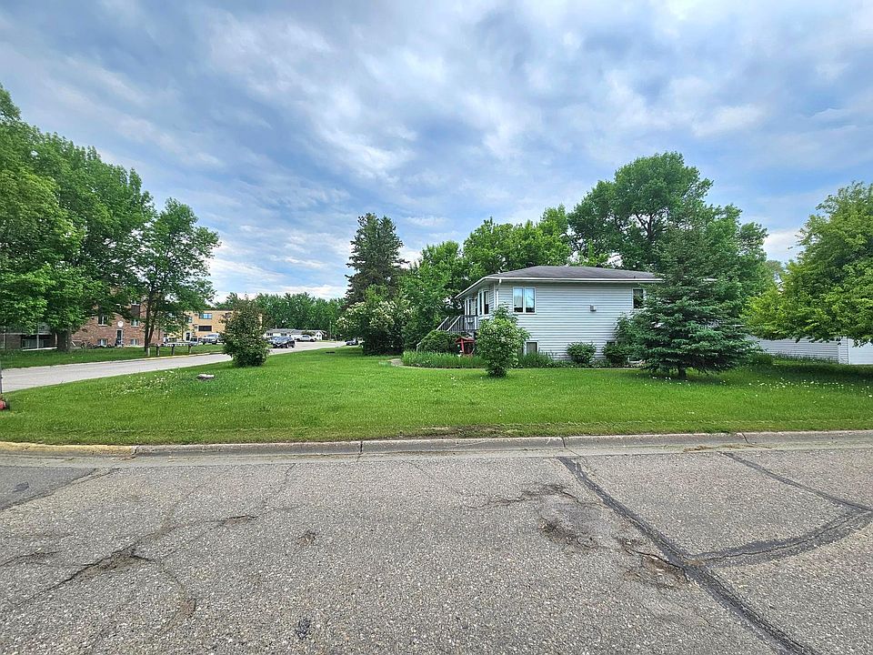1st image of 502 Chicago Ave SW