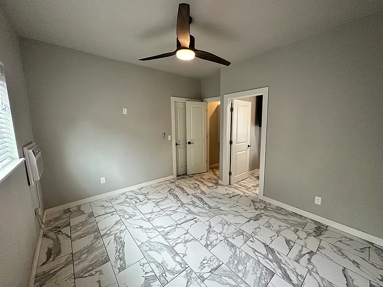 1630 NW 13th St #3 — Photo 9