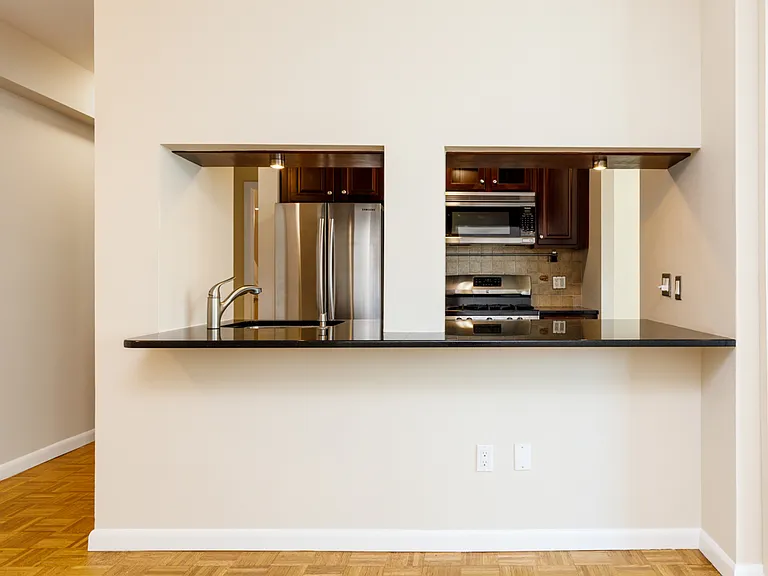 4-74 48th Ave #15C — Photo 10