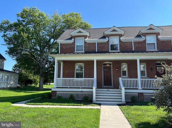 1306 Officers Row #B