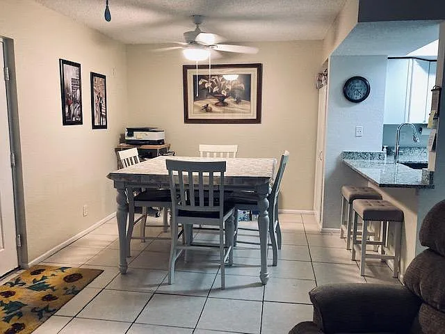 2 bed, 900 sqft, $1,800 — Photo 3