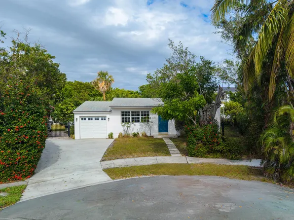 5401 Prairie Trail, West Palm Beach, FL 33405
