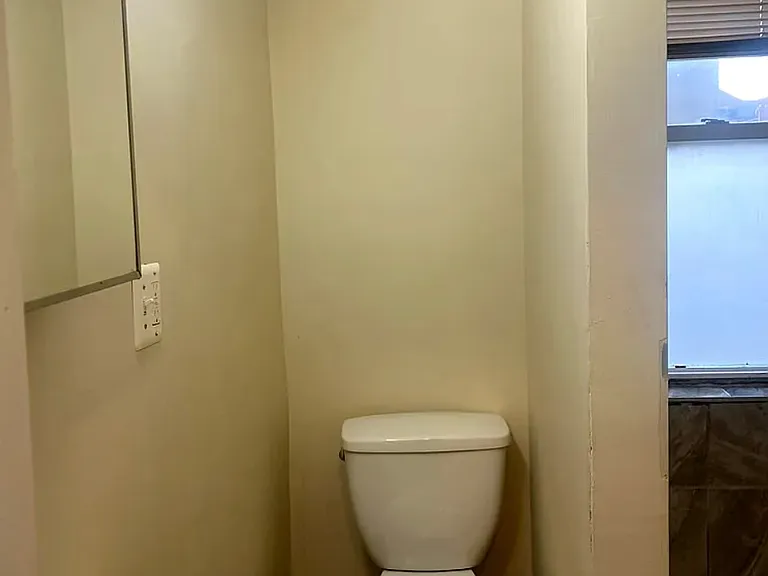 2648 Lehman St — Photo 5