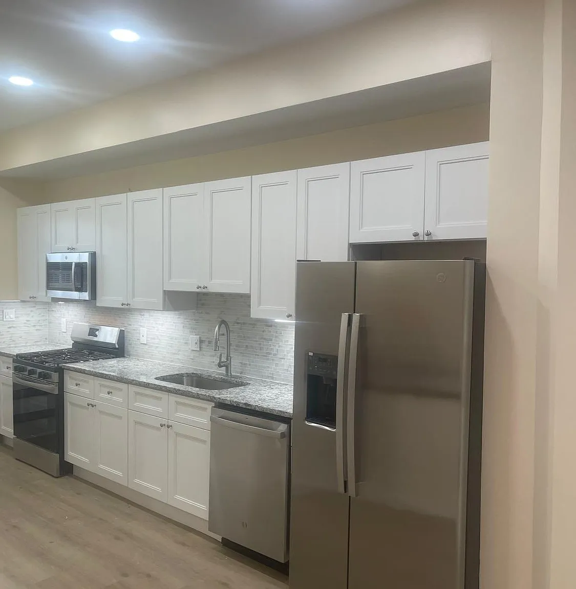2 bed, 1144 sqft, $2,400 — Photo 1