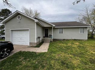 1019 E 11th St, Galena, KS 66739