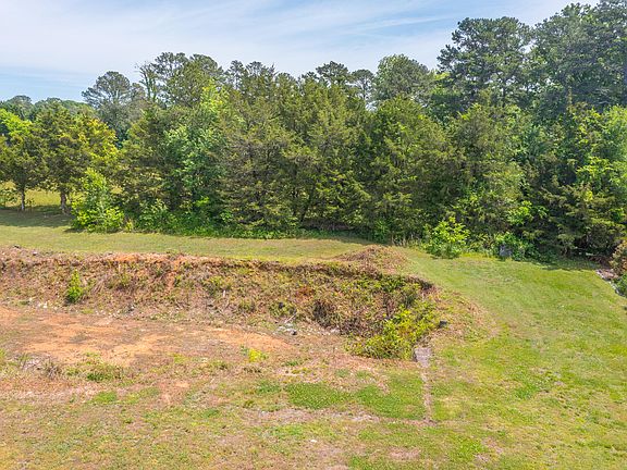 3rd image of 263 Falcons View Dr