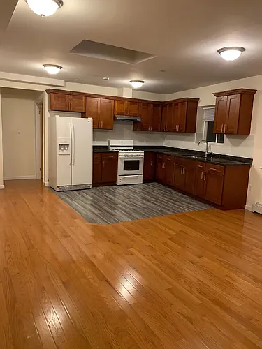 7154 163rd St Photo 1