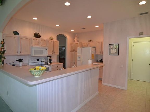 3rd image of 3336 Pine Shadow Cir