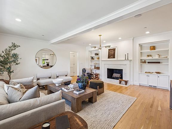 5th image of 129 Sunnyside Avenue